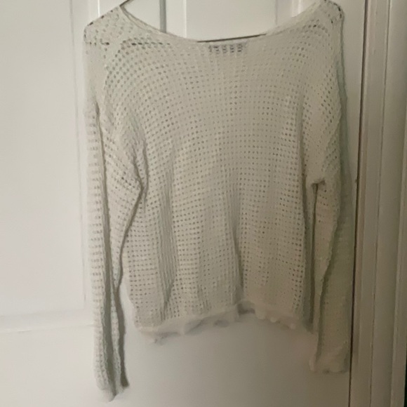White knit mesh top - Picture 2 of 3